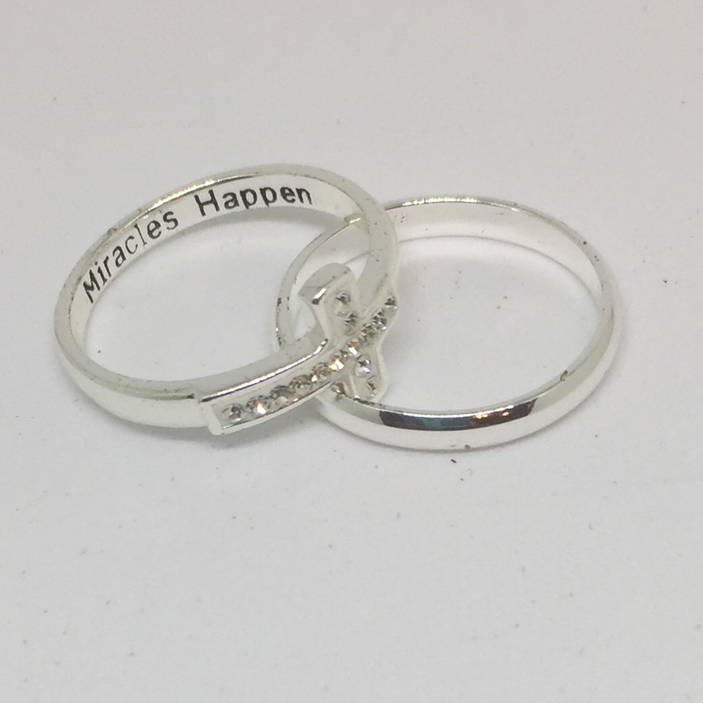 Inspirit Cross Ring Set