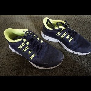 Size 6.5 - Women's Nike Running Shoes