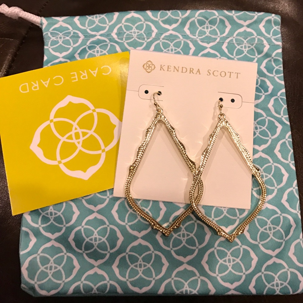 Kendra Scott Sophee Drop Earrings In Gold (new)