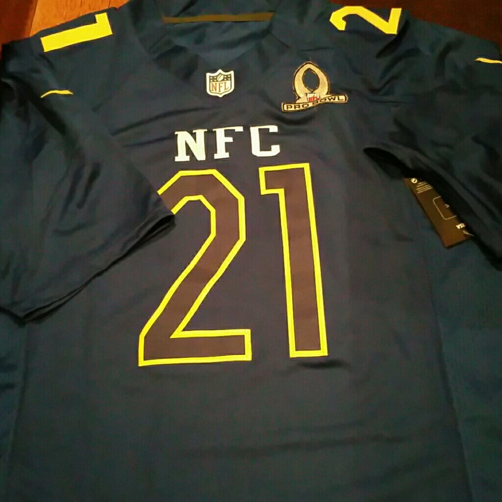 Football jerseys - Picture 4 of 4