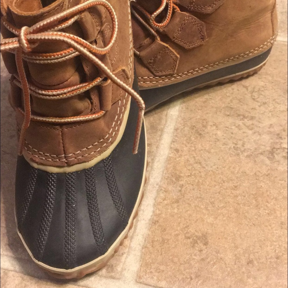 Sorel Lace up ankle Boots
