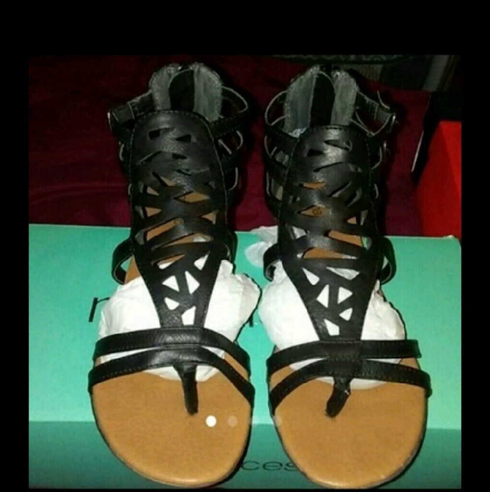 Women's gladiator sandals