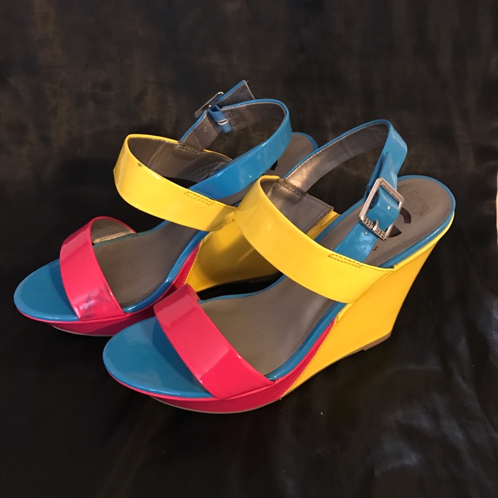 Women's wedges NWOT