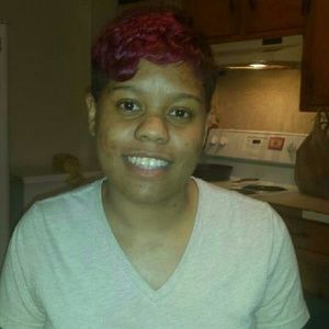 Meet your Posher, Latoya