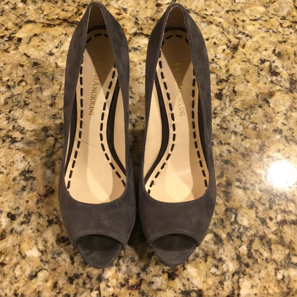 4 inch Enzo Angiolini peep toe suede pump