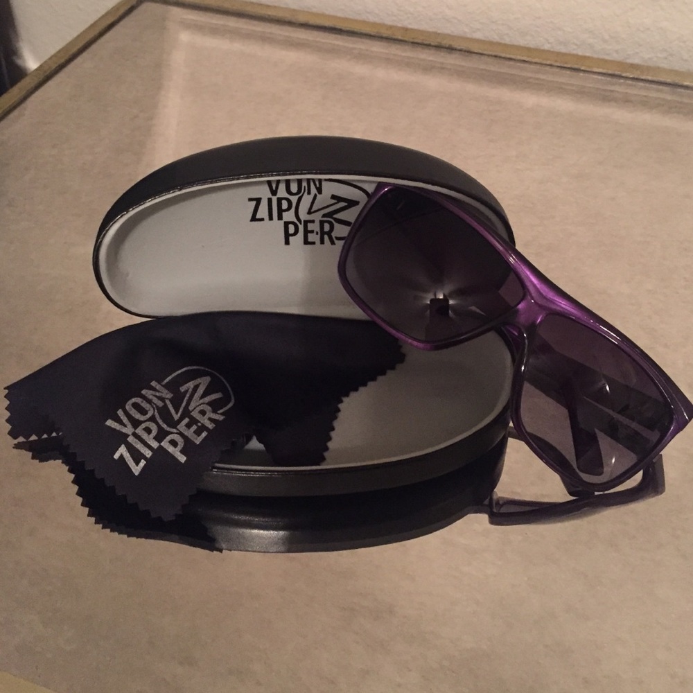 VonZipper Sunnies