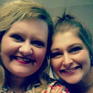 Meet your Posher, Leah