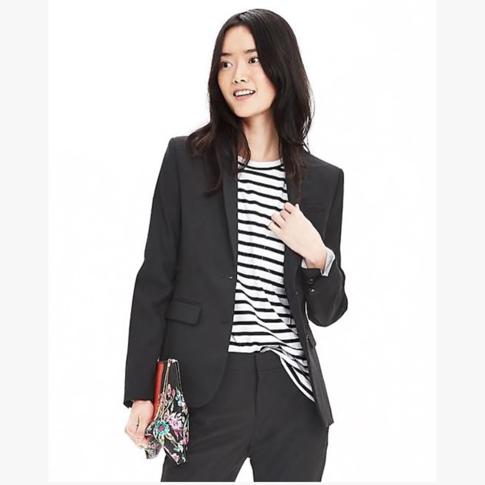 ❗️sold❗️Banana Republic black wool suit blazer, 8