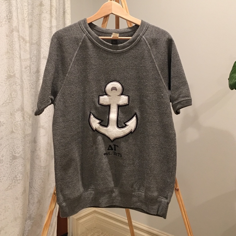 Delta Gamma Short Sleeve Sweatshirt, M