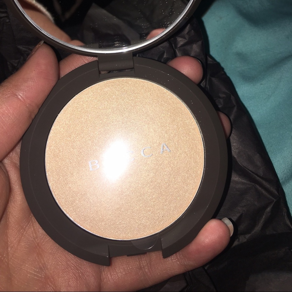 Becca highlighter