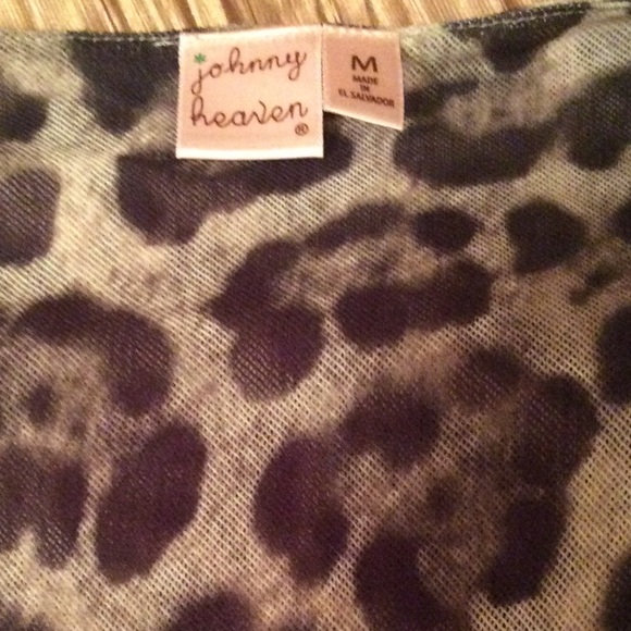 ๐HP 1/18๐Johnny heaven cheetah print blouse - Picture 3 of 4