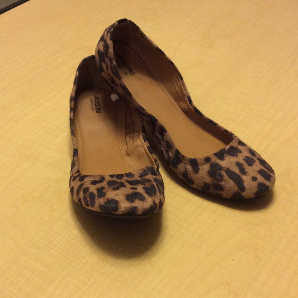 Leopard flats