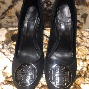 Tory Burch wedge size 6