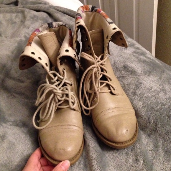 Combat boot - Picture 2 of 3