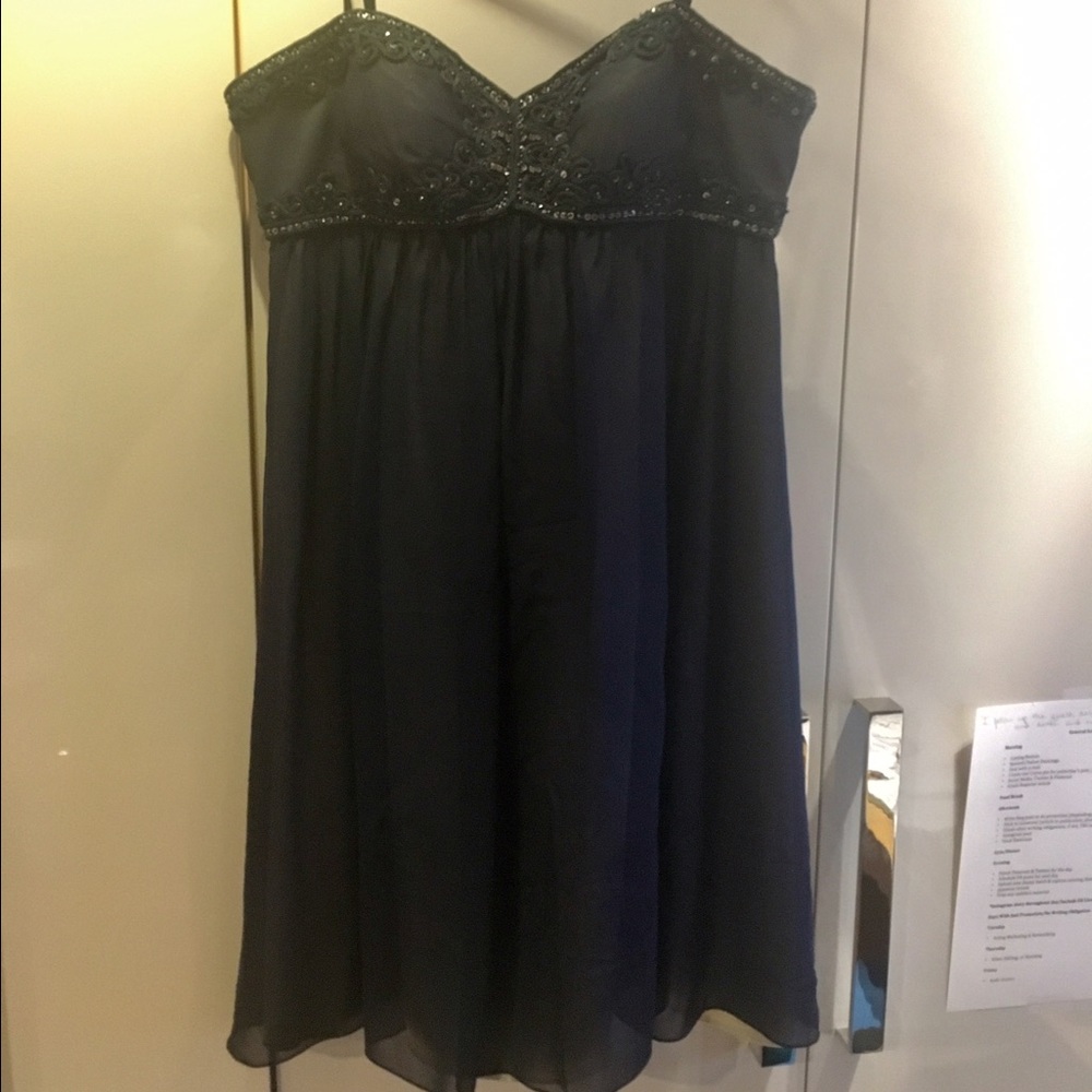 Navy blue cocktail dress size 8 by Decode.