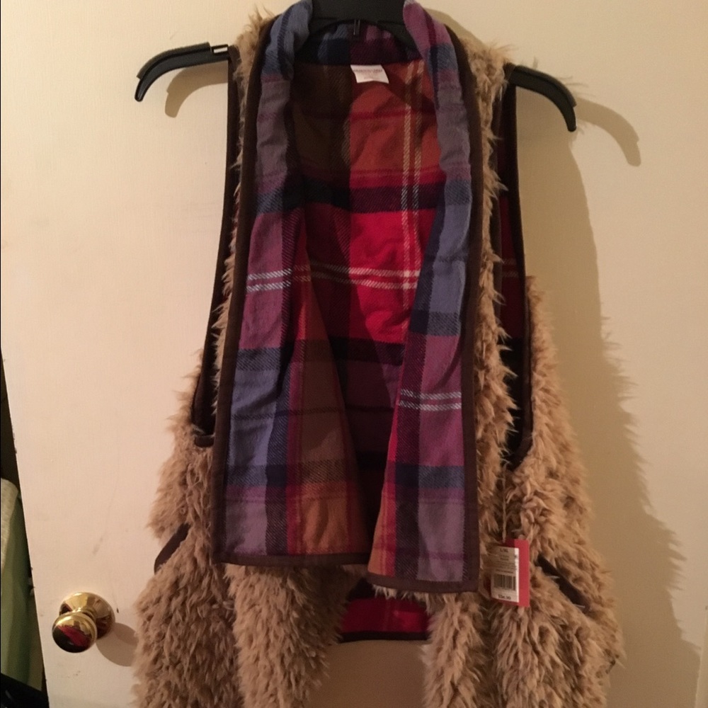 Fur/Plaid reversible vest