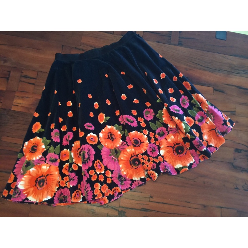 Vintage Free People Full Floral Velvet Skirt