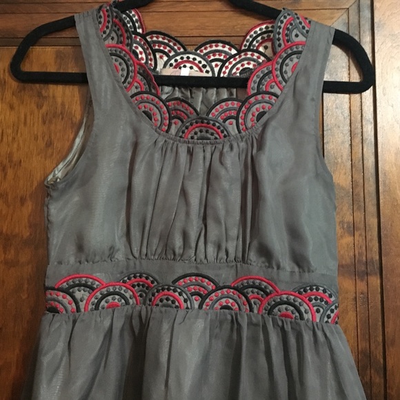 Dress - Picture 2 of 4