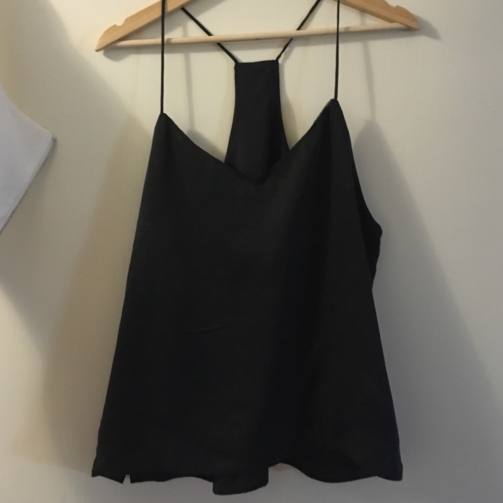 black lululemon athletica top