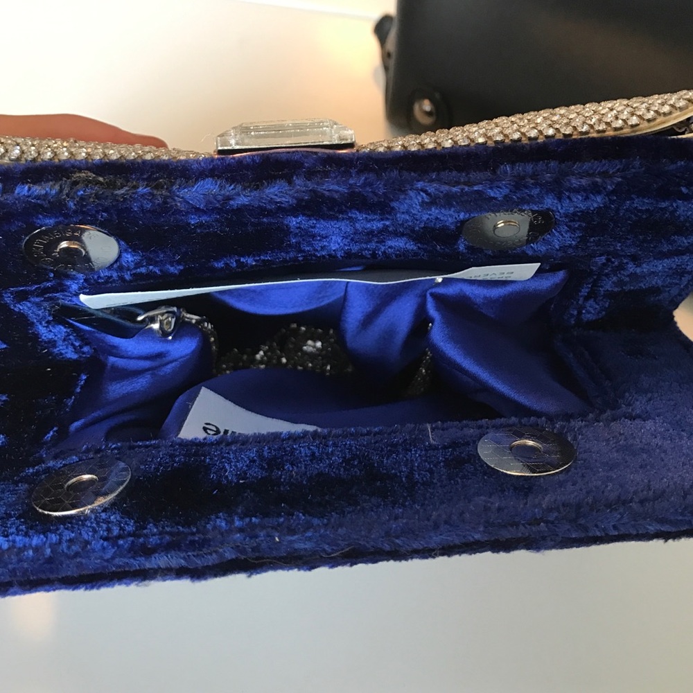 Purse - Picture 2 of 2