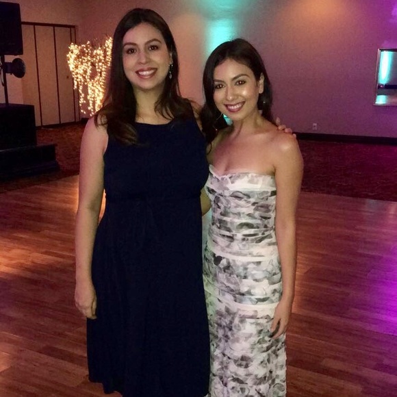 Meet your Posher, Daniela - Picture 2 of 4