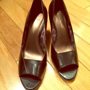 Cute black wedge open toe shoes