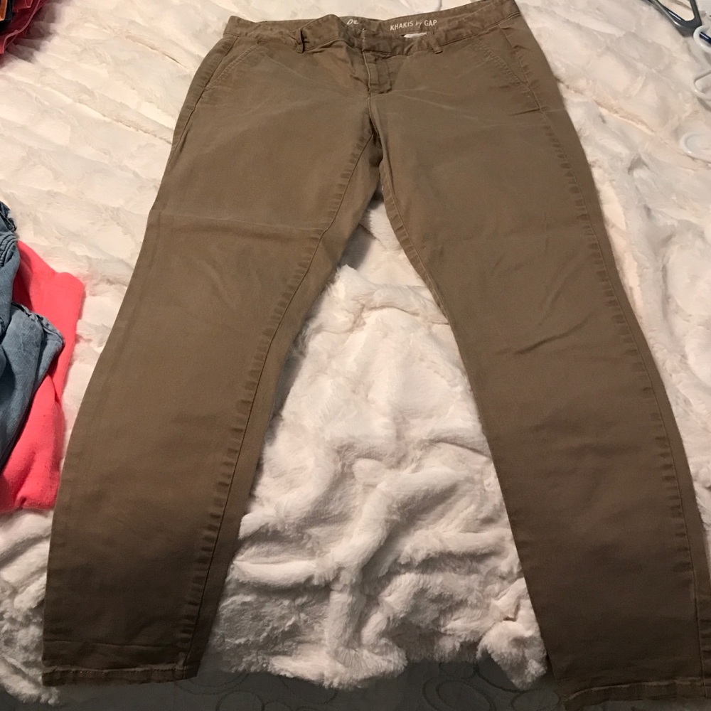 Gap Khaki skinny mini cropped skinnies
