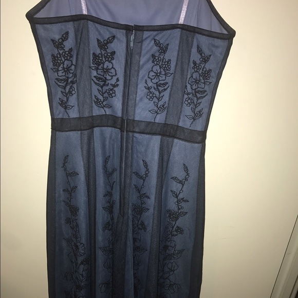 BCBG MAX ARZIA - Picture 7 of 8