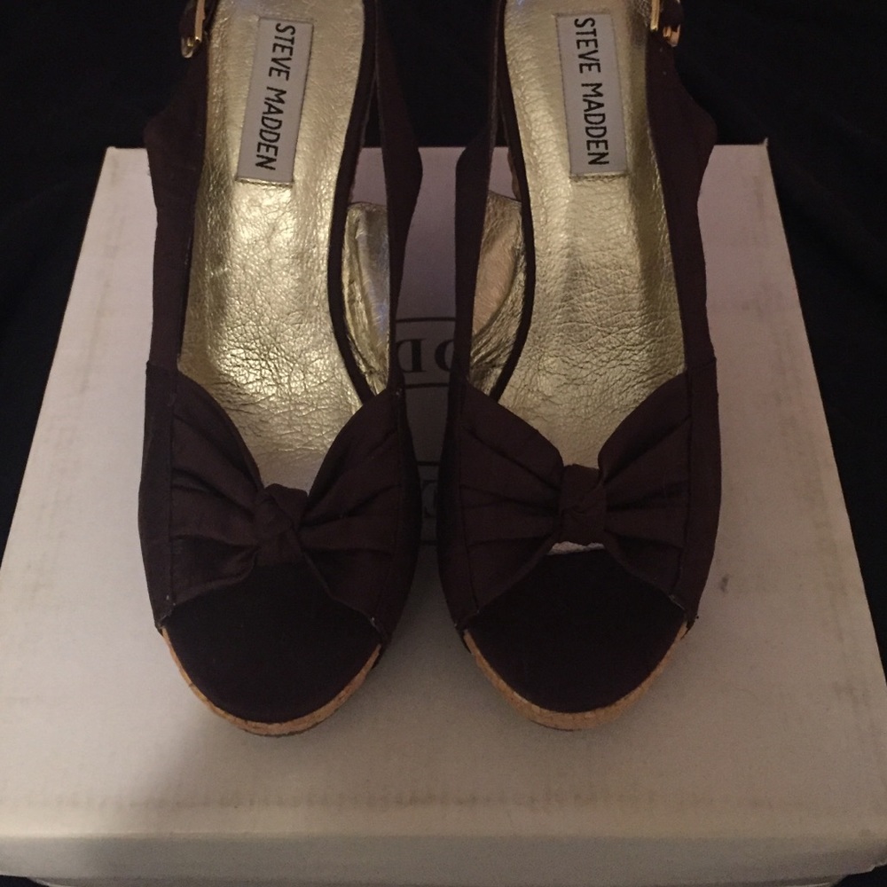 Wedge sandals