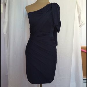 SOLD🚫One shoulder draped dress
