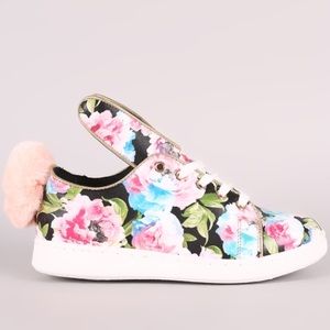 Floral Print Vegan Leather Low Top Sneakers🐰
