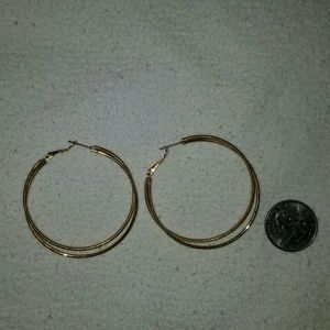Fashion jewelry gold hoop earrings