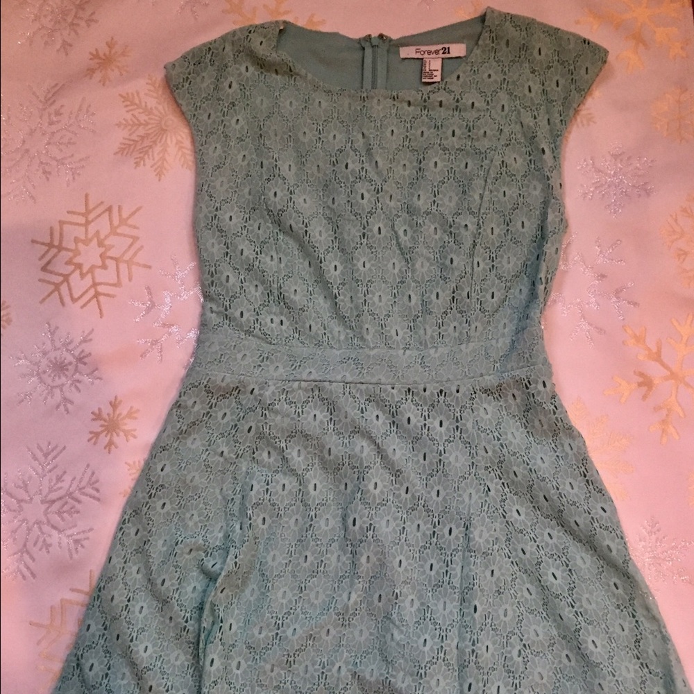 Evening dress 👗-Forever 21