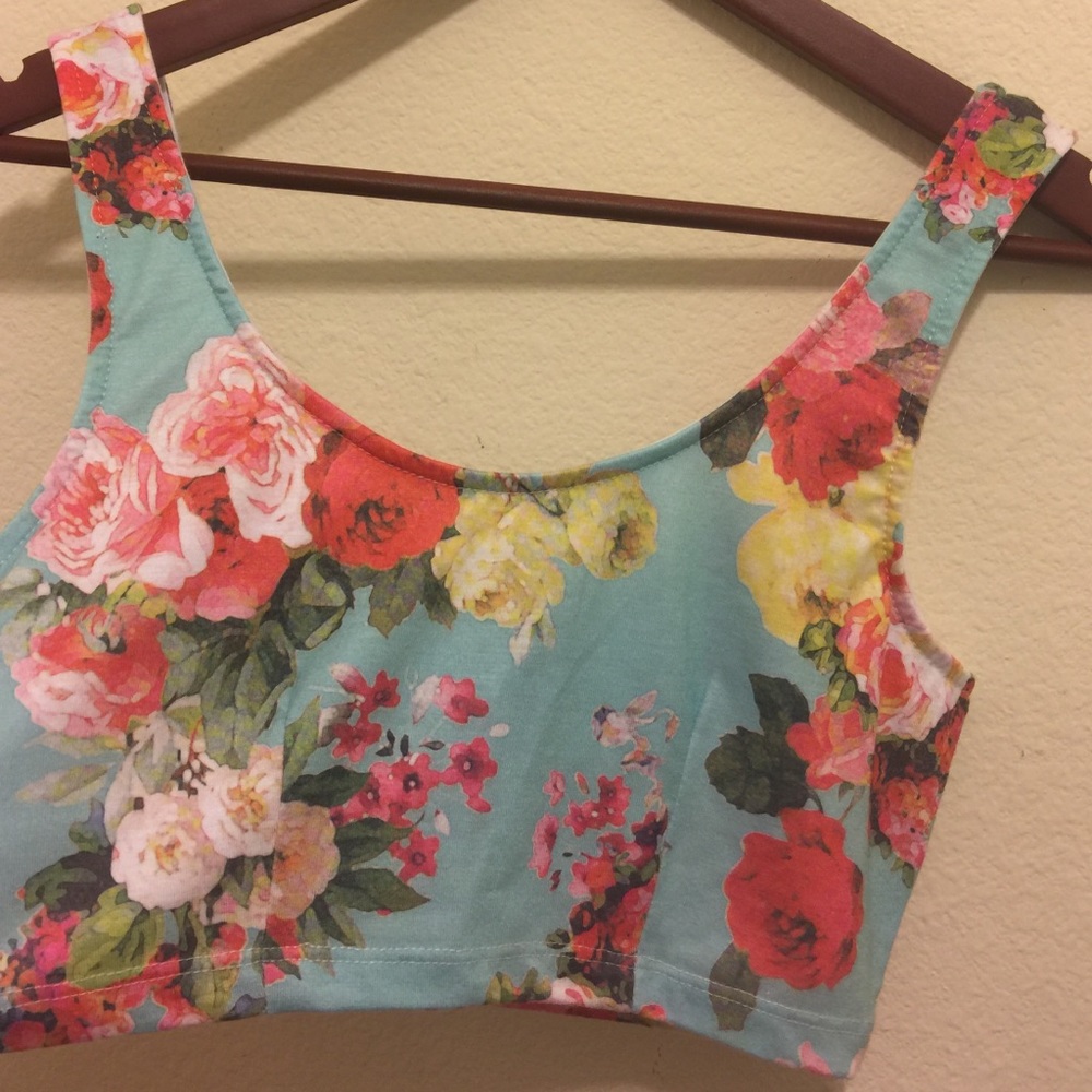 Floral crop top tank