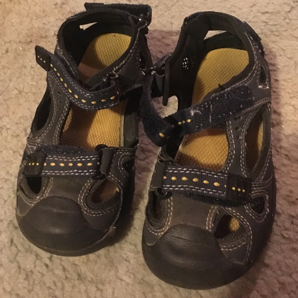Sonoma toddler summer shoes