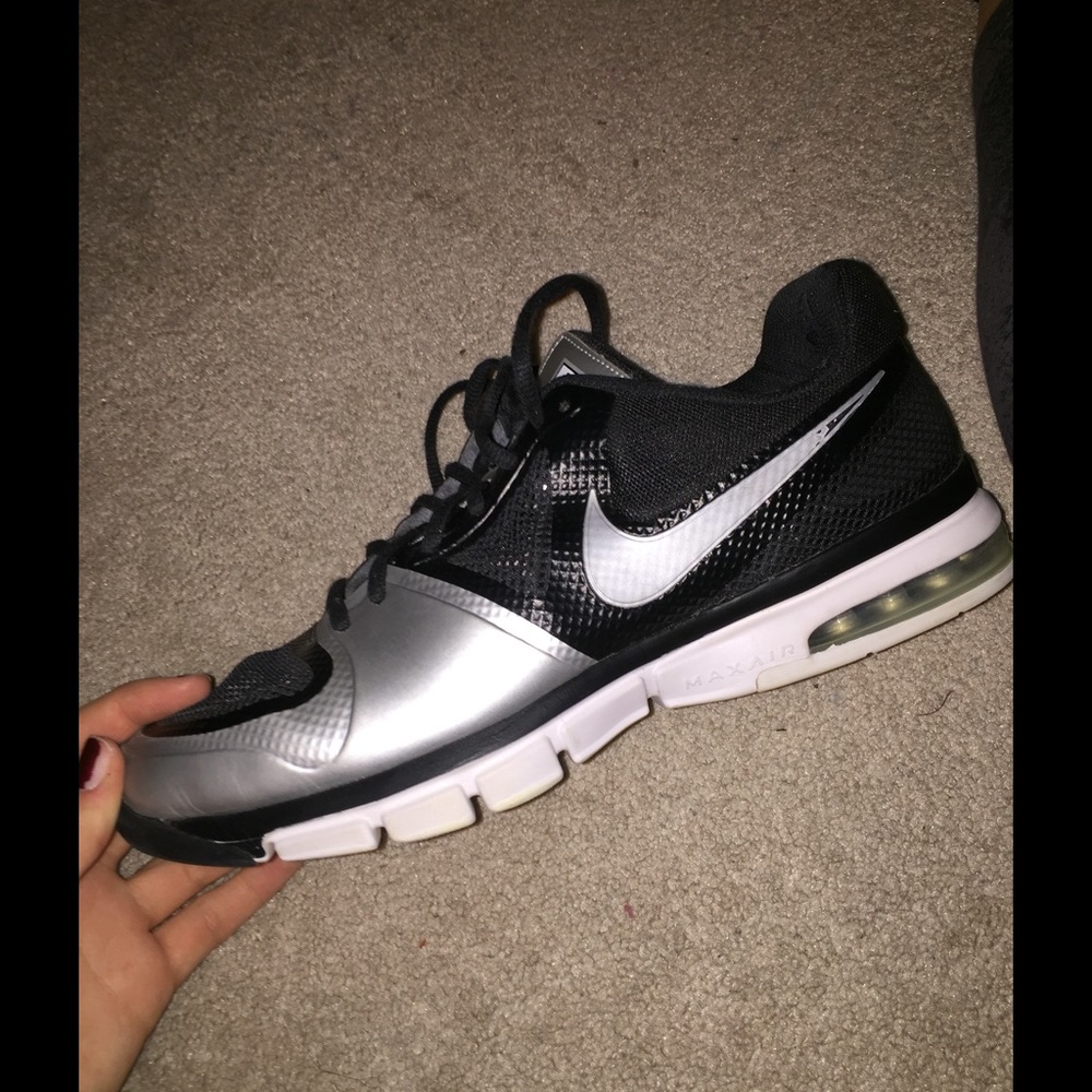Nike volleyball shoes