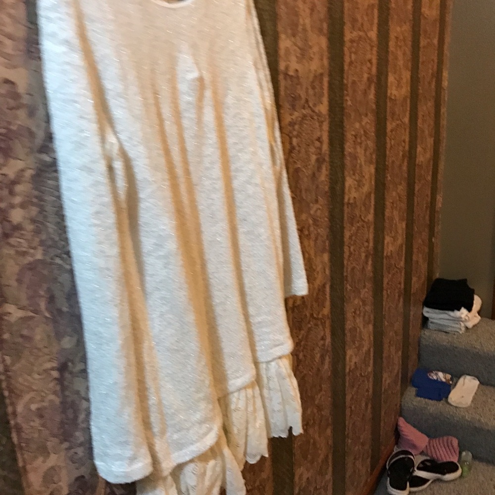 Dress with lace trim