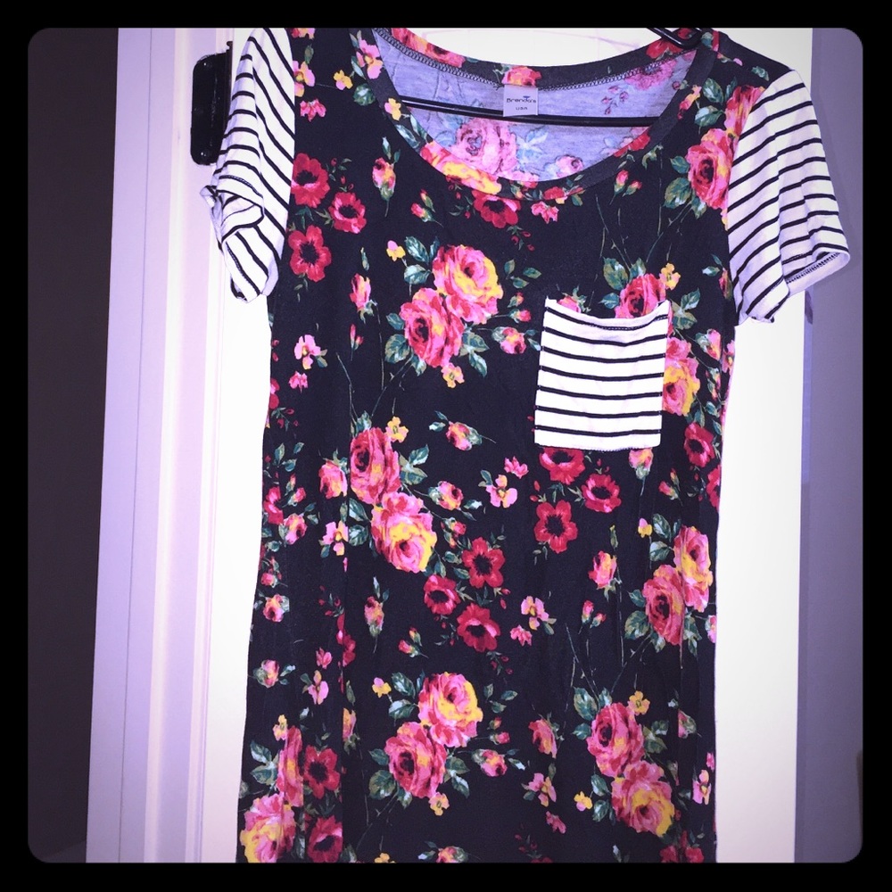 🚫🚫SOLD Floral and Striped Shirt🚫🚫