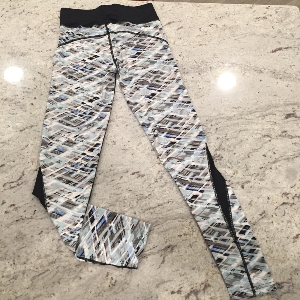 High Waist Yoga/Active Pants - Picture 3 of 4