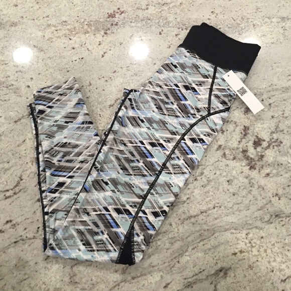 High Waist Yoga/Active Pants - Picture 2 of 4