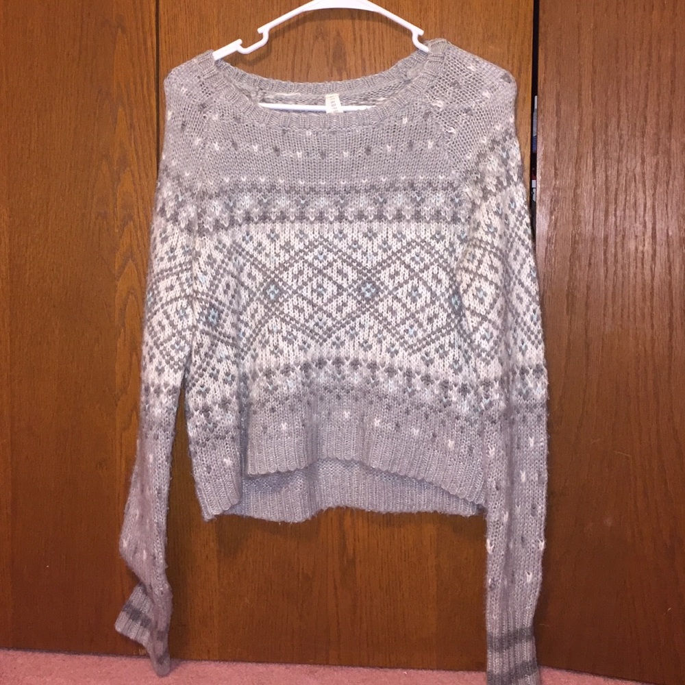 Grey, white, & blue sweater