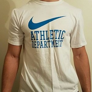 Nike T-Shirt