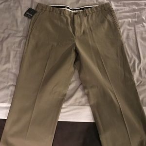 Eddie Bauer dress khaki 40 waist
