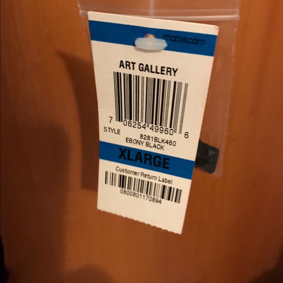 A new pants set never worn from Macy's - Picture 2 of 3