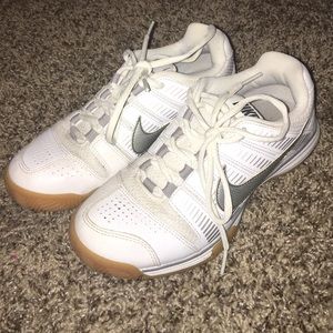 Nike tennis shoes