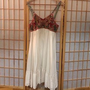 Anthropologie dress with unique embroidered detail