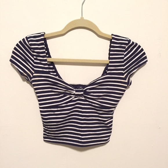Abercrombie & Fitch Tops - ⚓️Abercrombie & Fitch white/navy stripe crop top⚓️