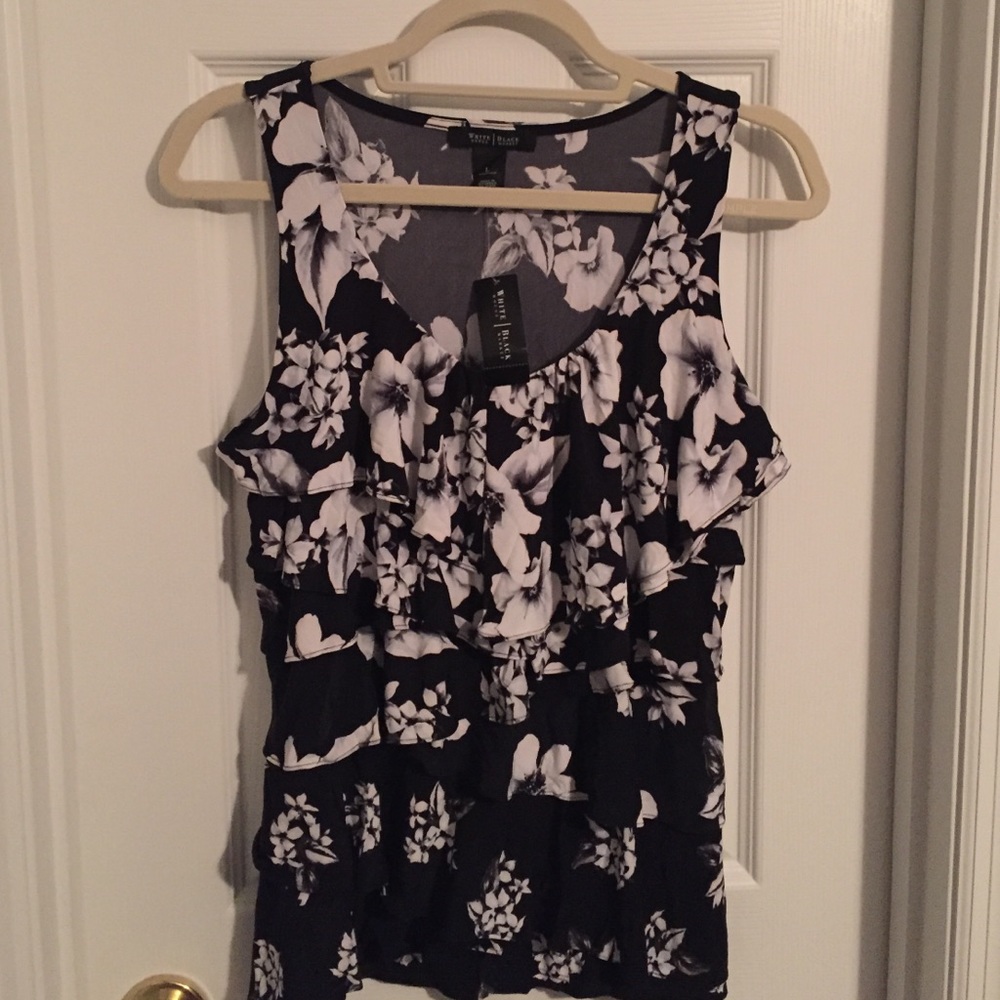 WHBM Top NWT Size Large