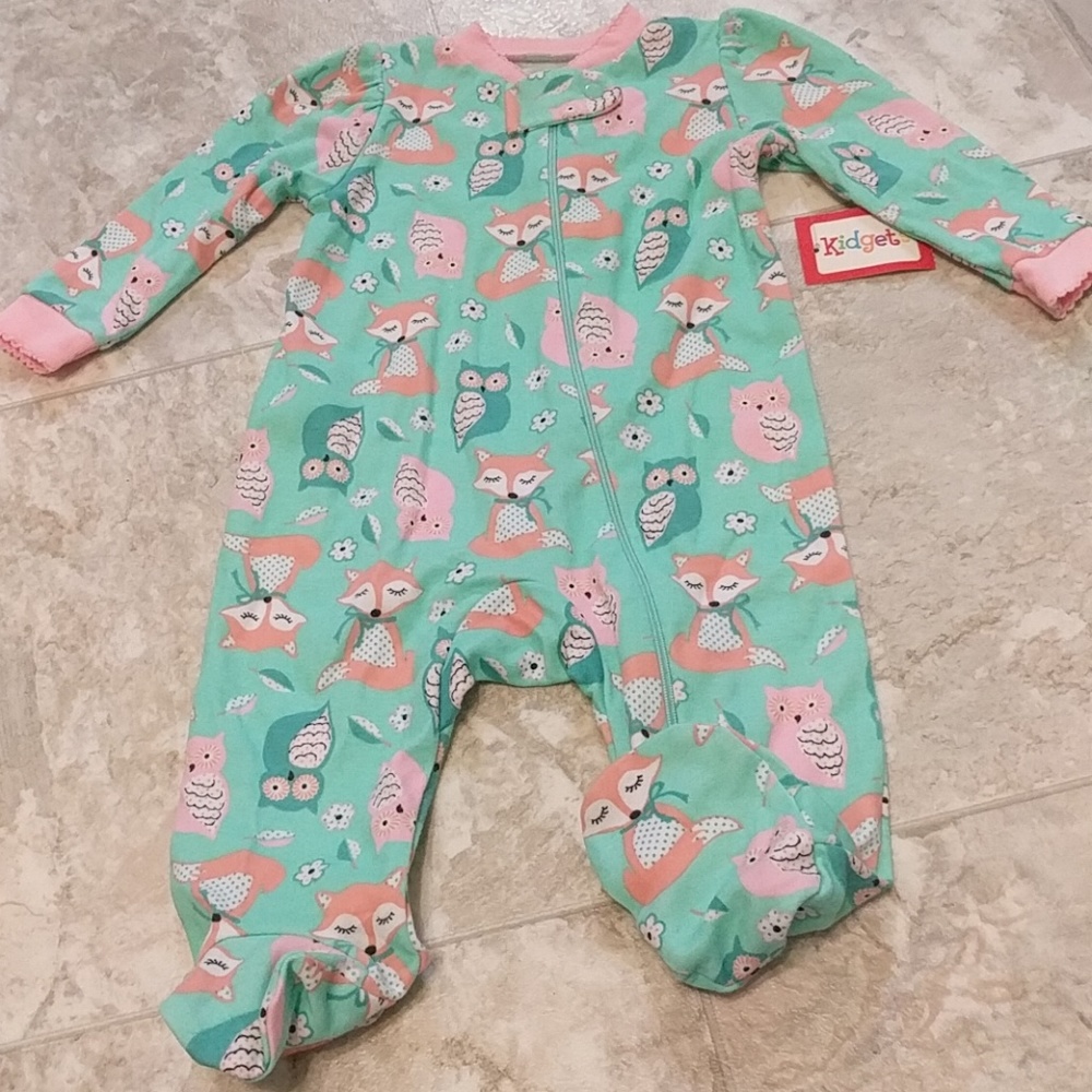 NWT baby girl sleeper