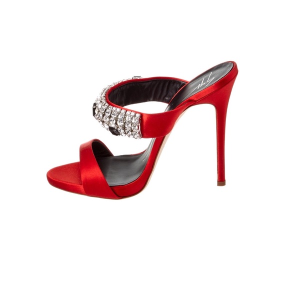 ❗️SOLD❗️Giuseppe Zanotti Women's Red Satin Mule - Picture 2 of 7